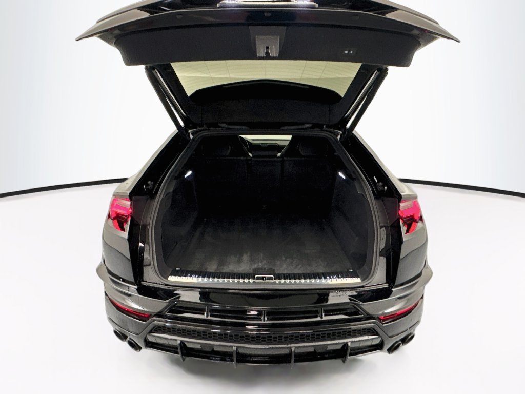 Used 2022 Lamborghini Urus AWD/4WD image 28
