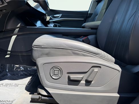 Used 2019 Audi e-tron Premium Plus AWD/4WD image 11