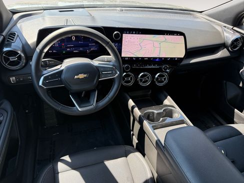 Used 2024 Chevrolet Blazer EV LT AWD/4WD image 15
