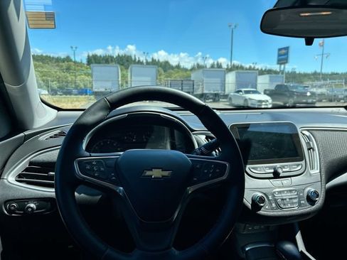 Used 2024 Chevrolet Malibu LT w/ Sport Edition FWD image 10