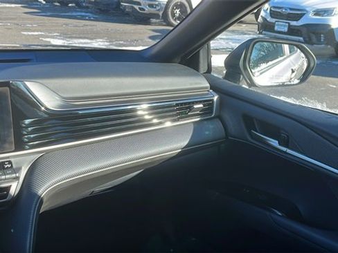 Used 2025 Toyota Camry SE image 21
