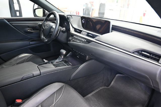 Used 2019 Lexus ES 350 w/ Accessory Package 2 FWD image 14