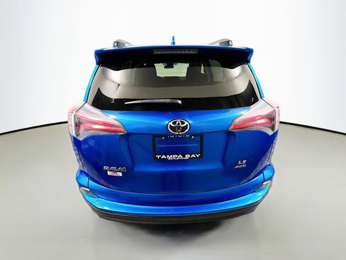 Used 2017 Toyota RAV4 LE image 6
