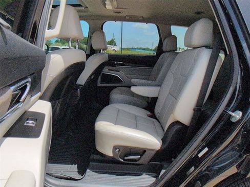 Used 2021 Kia Telluride EX w/ EX Premium Package AWD/4WD image 21