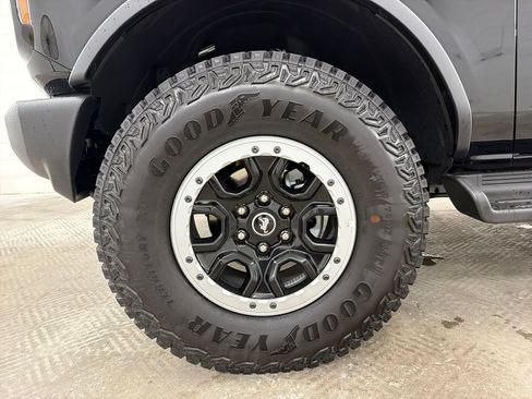 New 2026 Ford Bronco Outer Banks w/ Sasquatch Package AWD/4WD image 11