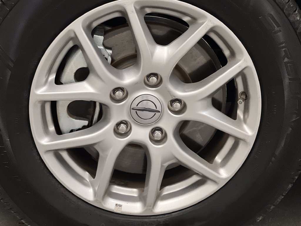 Used 2024 Chrysler Pacifica Touring-L FWD image 79