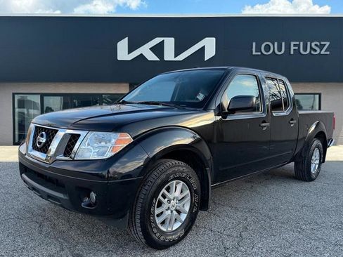 Used 2017 Nissan Frontier SV w/ SV Value Truck Package image 25