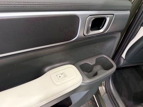 Used 2025 Hyundai Santa Fe SEL image 24