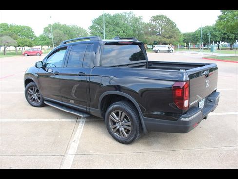 Used 2019 Honda Ridgeline Sport image 3