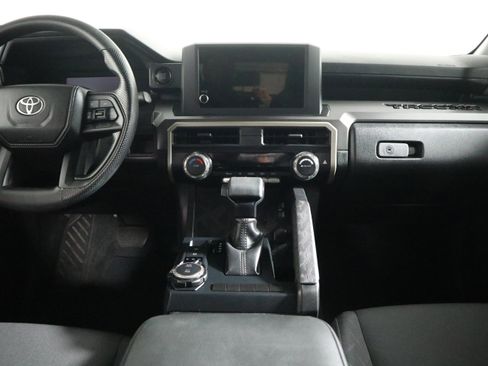 Used 2025 Toyota Tacoma SR5 AWD/4WD image 14