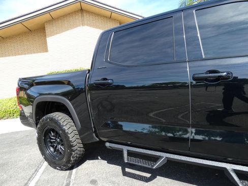 Used 2025 Toyota Tundra Limited image 18