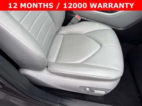 Used 2022 Toyota Highlander XLE image 10