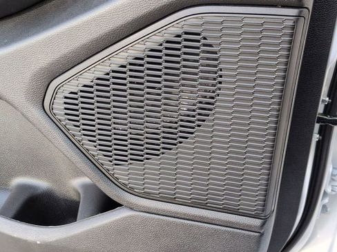 New 2026 Jeep Grand Cherokee Altitude image 17