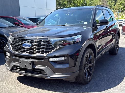 Used 2023 Ford Explorer ST-Line AWD/4WD image 6