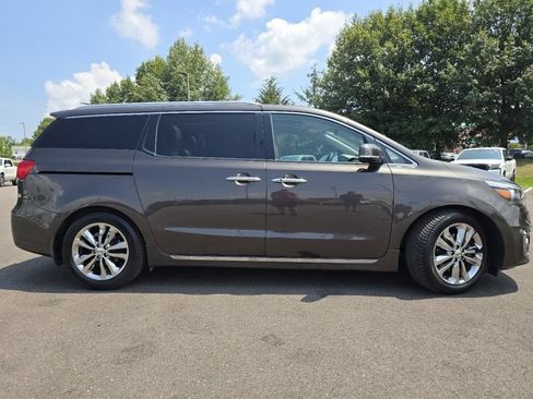 Used 2018 Kia Sedona SX Limited w/ SX Limited Prestige Package FWD image 24