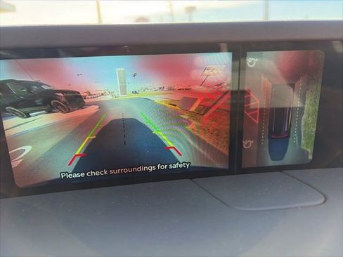 Used 2025 Lincoln Nautilus Premier w/ Equipment Group 102A image 39