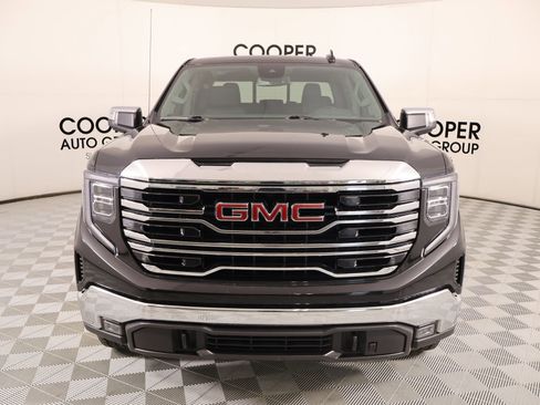 Used 2023 GMC Sierra 1500 SLT w/ SLT Premium Package image 9