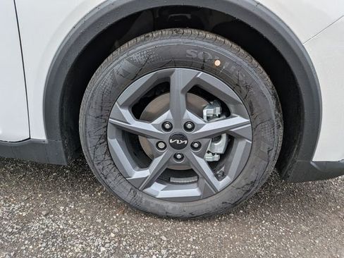 New 2026 Kia K4 FWD image 11