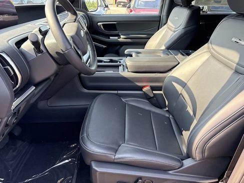 New 2027 Ford Expedition Platinum w/ Stealth Appearance Package AWD/4WD image 22