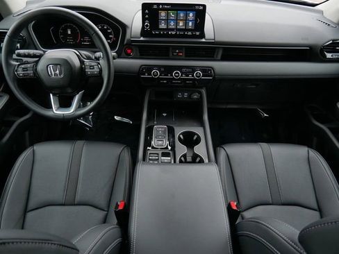 Used 2025 Honda Pilot EX-L image 13