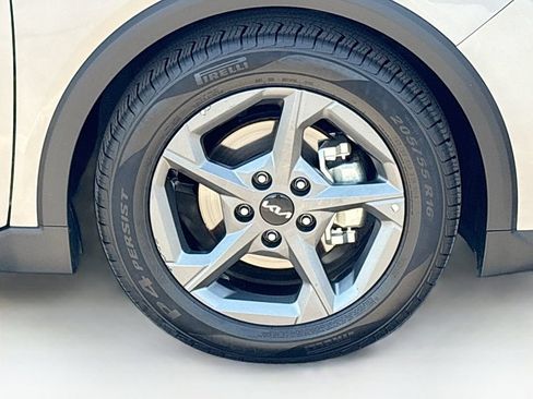 Used 2025 Kia K4 FWD image 31