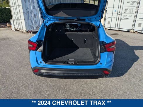 Used 2024 Chevrolet Trax RS w/ Driver Confidence Package image 15