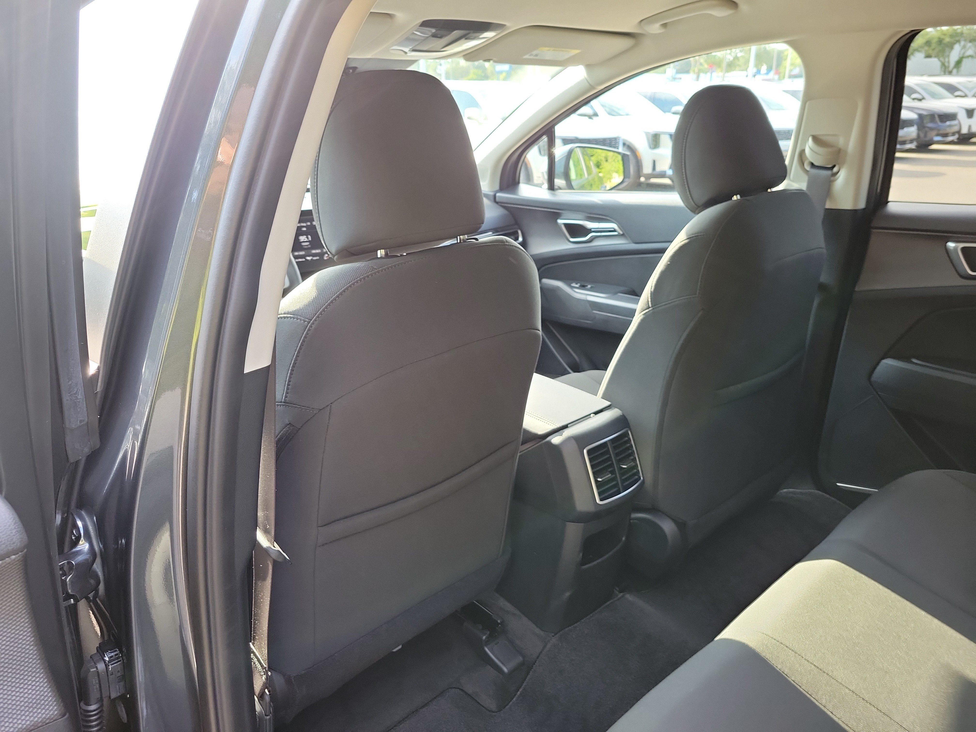 Certified 2025 Kia Sportage LX AWD/4WD image 14