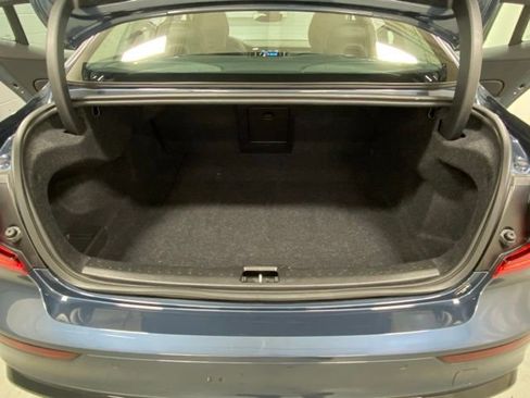 Certified 2025 Volvo S60 B5 Core image 9