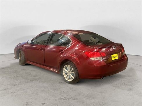 Used 2013 Subaru Legacy 2.5i Premium image 3