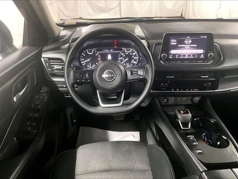 Used 2024 Nissan Rogue SV image 17