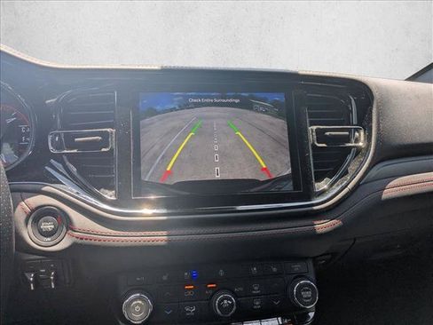 Used 2023 Dodge Durango GT RWD image 13