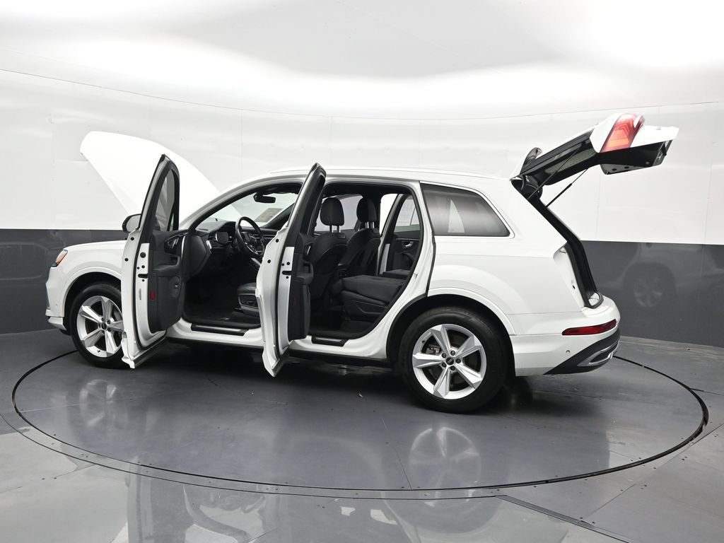 Used 2021 Audi Q7 2.0T Premium w/ Convenience Package AWD/4WD image 35