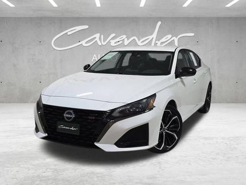 Used 2024 Nissan Altima 2.5 SR FWD image 1