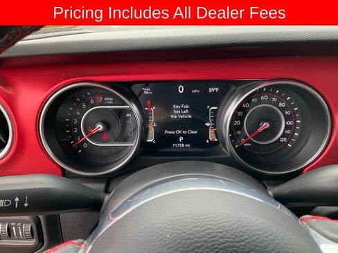 Used 2021 Jeep Gladiator Rubicon w/ Trailer Tow Package AWD/4WD image 10