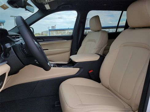 New 2025 Jeep Grand Cherokee L Limited image 12