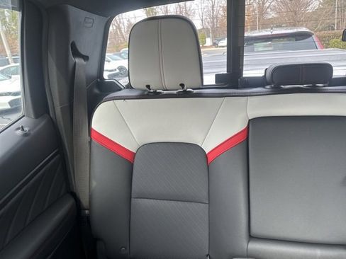 Used 2024 GMC Canyon AT4X image 13