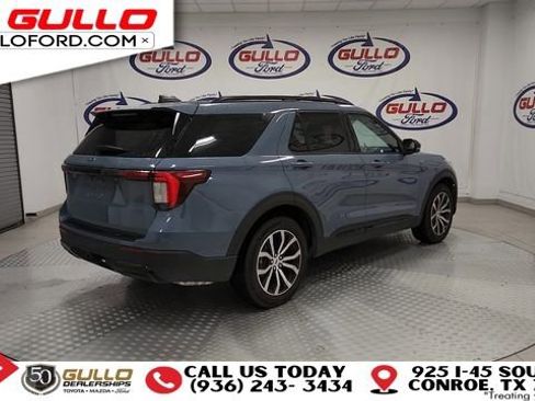 Used 2025 Ford Explorer ST-Line image 8