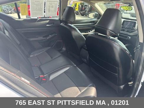 Used 2023 Nissan Altima 2.5 SR AWD/4WD image 17