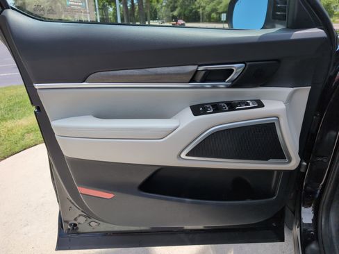 Used 2022 Kia Telluride EX w/ EX Premium Package FWD image 14