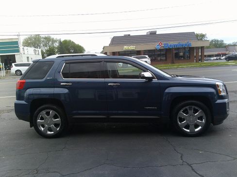 Used 2016 GMC Terrain SLT w/ Open Road Package AWD/4WD image 12