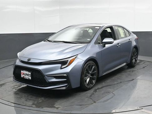 Used 2023 Toyota Corolla XSE image 5