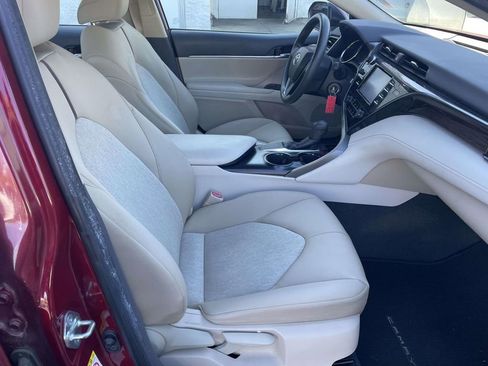 Used 2019 Toyota Camry LE image 45