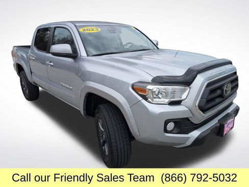 Used 2023 Toyota Tacoma SR5 image 9