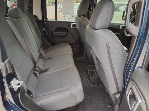 Used 2025 Jeep Gladiator Sport AWD/4WD image 15