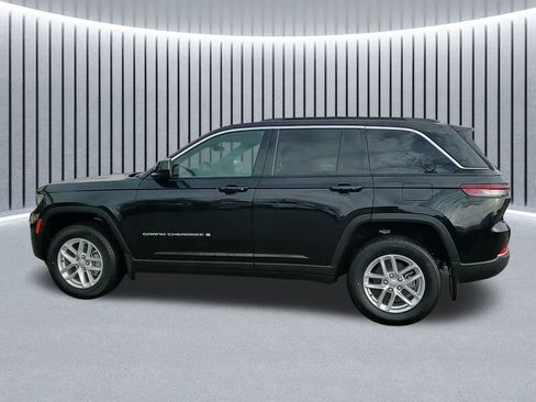 New 2025 Jeep Grand Cherokee Laredo X w/ Luxury Tech Group I image 15
