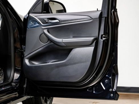 Used 2023 BMW X4 xDrive30i w/ M Sport Package image 48