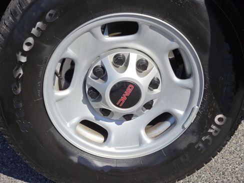 Used 2024 GMC Sierra 2500 Pro w/ 1SA Pro Safety Plus Package image 12