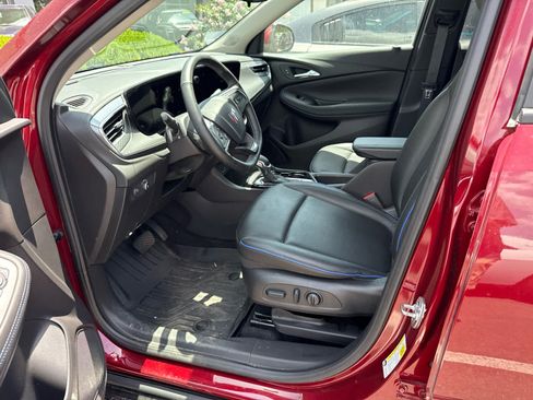 Used 2025 Buick Encore GX Sport Touring w/ Comfort Package FWD image 7