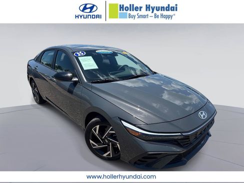 Certified 2025 Hyundai Elantra Sport w/ Cargo Package FWD image 1