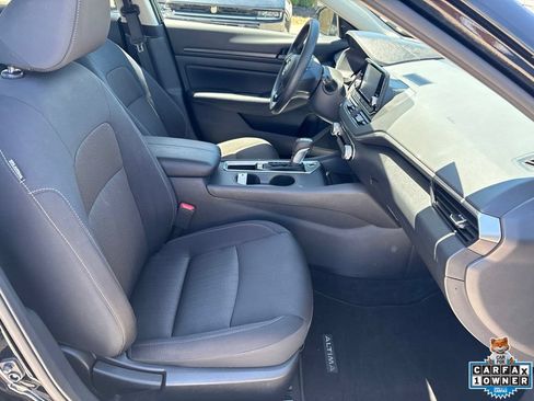 Used 2024 Nissan Altima 2.5 S FWD image 51